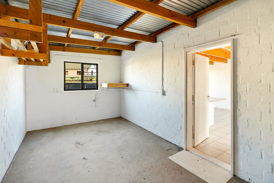 2 Bedroom Property for Sale in Heritage Park Western Cape